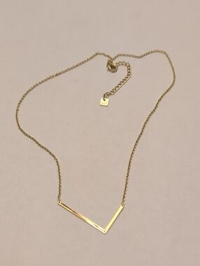 Gold Tone L Initial Necklace